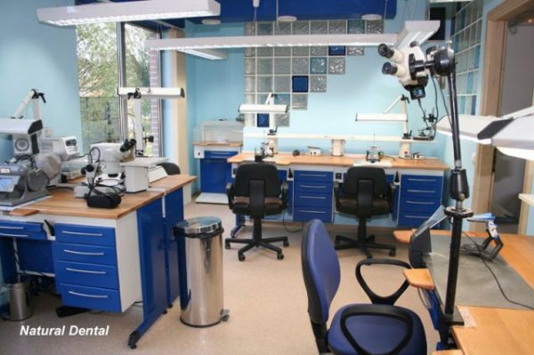 Dental Laboratory Natural Dental